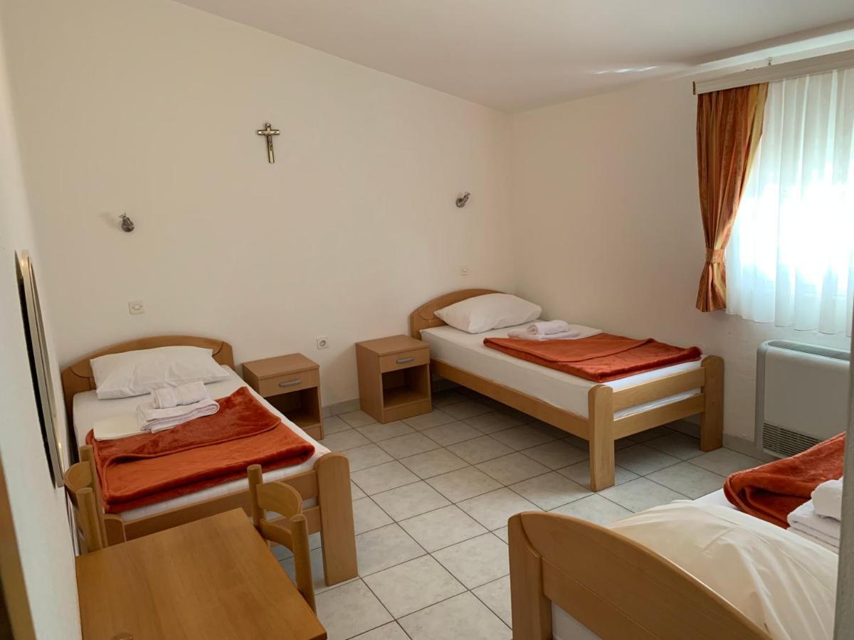 Bed and Breakfast Pansion Mate & Dds Međugorje Esterno foto