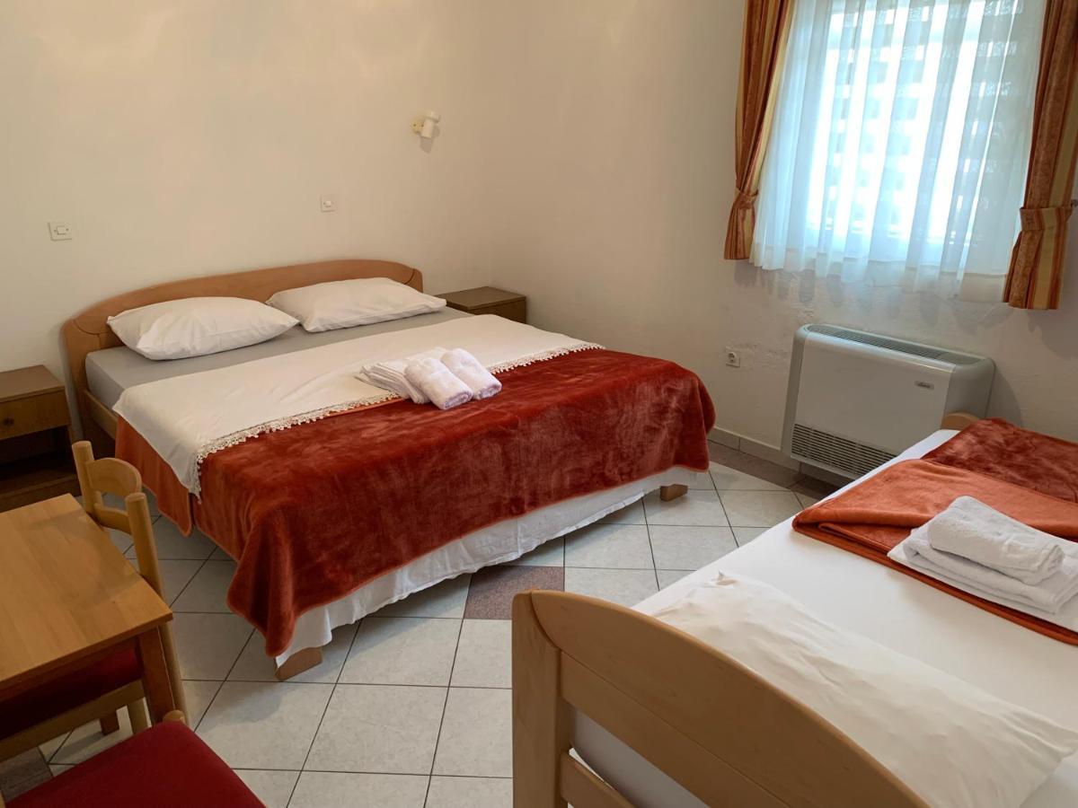 Bed and Breakfast Pansion Mate & Dds Međugorje Esterno foto
